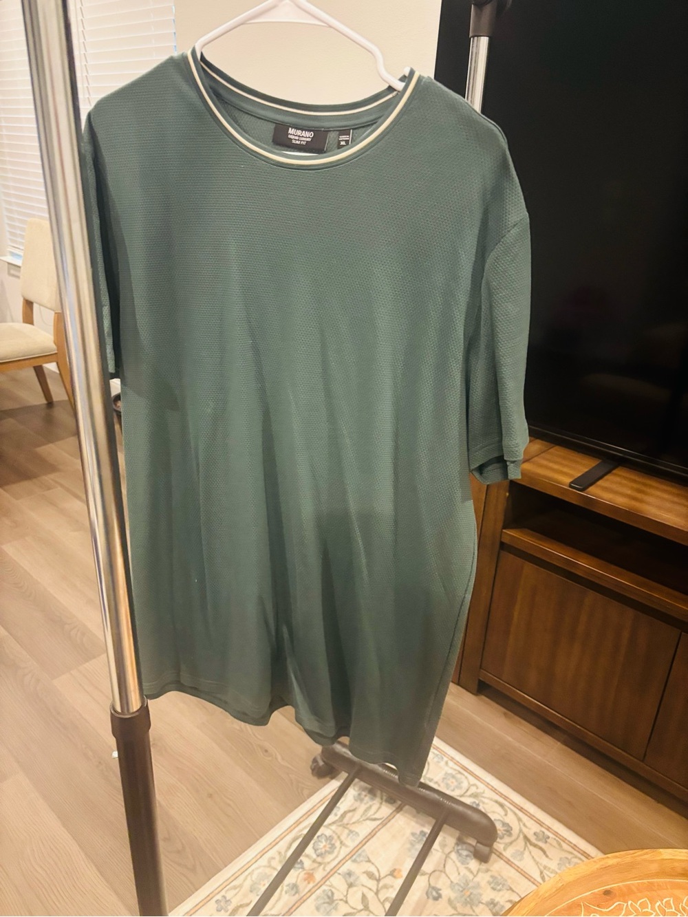 Murano Men's Dark Green Crewneck Short-Sleeve Tee